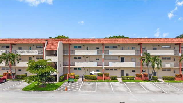 811 S Hollybrook Dr 105, Pembroke Pines, FL 33025