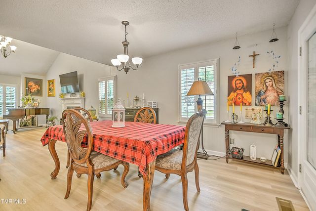 1020 Cox Trail Place, Kingsport, TN 37660
