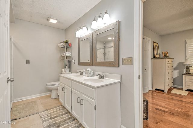 1020 Cox Trail Place, Kingsport, TN 37660