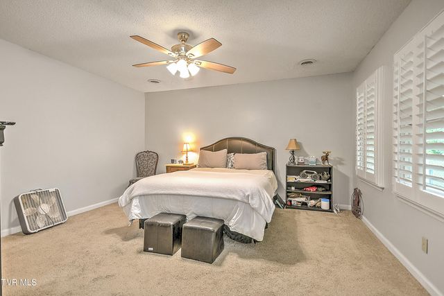 1020 Cox Trail Place, Kingsport, TN 37660