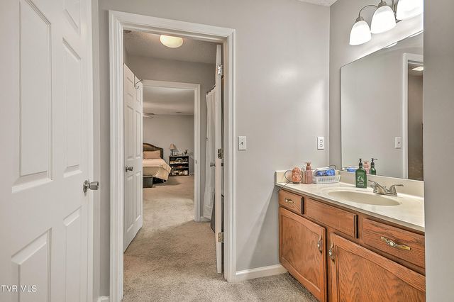 1020 Cox Trail Place, Kingsport, TN 37660