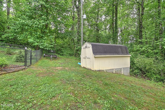 1020 Cox Trail Place, Kingsport, TN 37660