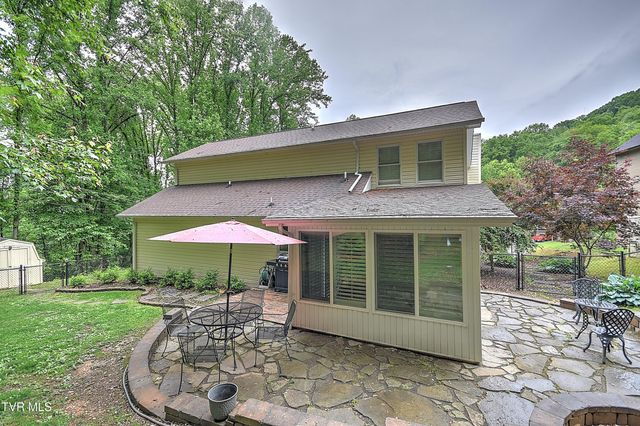 1020 Cox Trail Place, Kingsport, TN 37660