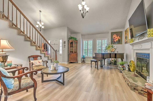 1020 Cox Trail Place, Kingsport, TN 37660