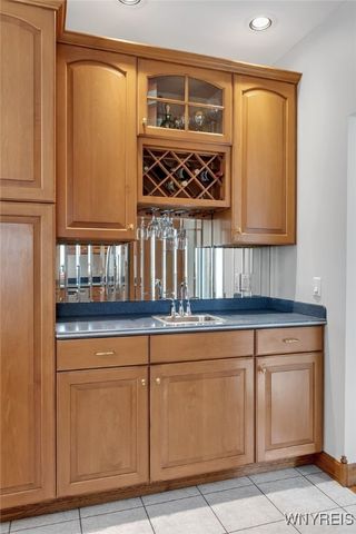 27 Edgewood Drive, Batavia, NY 14020