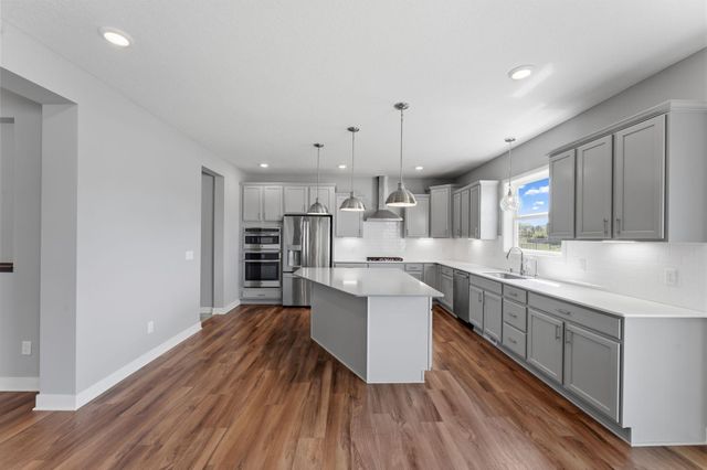 18466 Greenstone Way, Lakeville, MN 55044