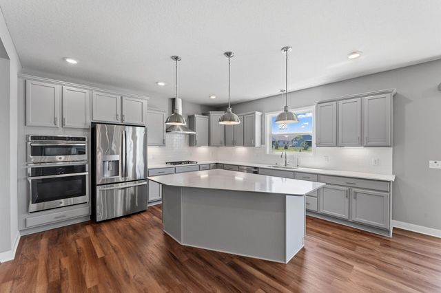 18466 Greenstone Way, Lakeville, MN 55044