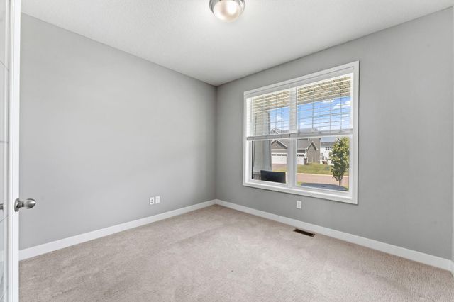 18466 Greenstone Way, Lakeville, MN 55044