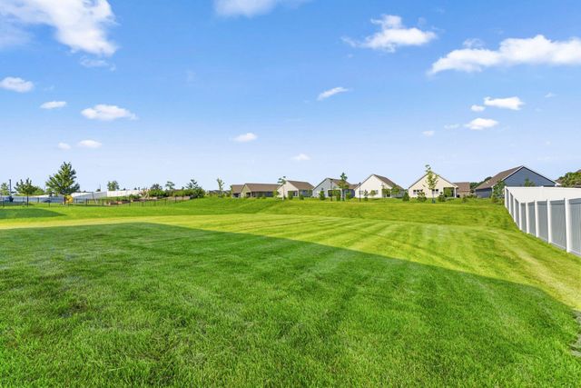 18466 Greenstone Way, Lakeville, MN 55044