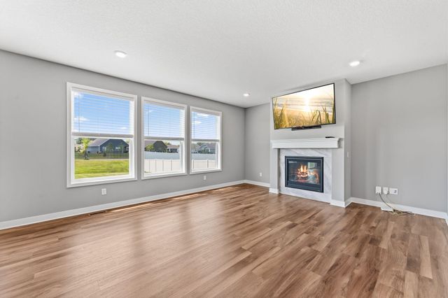 18466 Greenstone Way, Lakeville, MN 55044