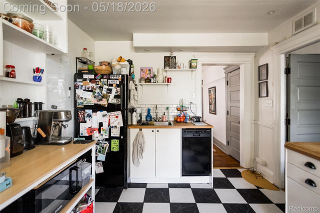 2235 Wabash Street, Detroit, MI 48216