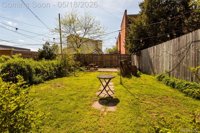 2235 Wabash Street, Detroit, MI 48216