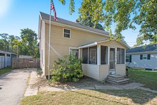 1408 Silverbrook Avenue, Niles City, MI 49120