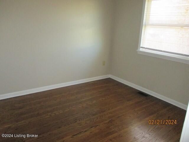 5611 Littleridge Dr, Louisville, KY 40229