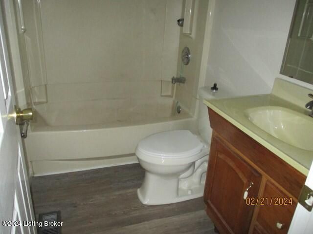 5611 Littleridge Dr, Louisville, KY 40229