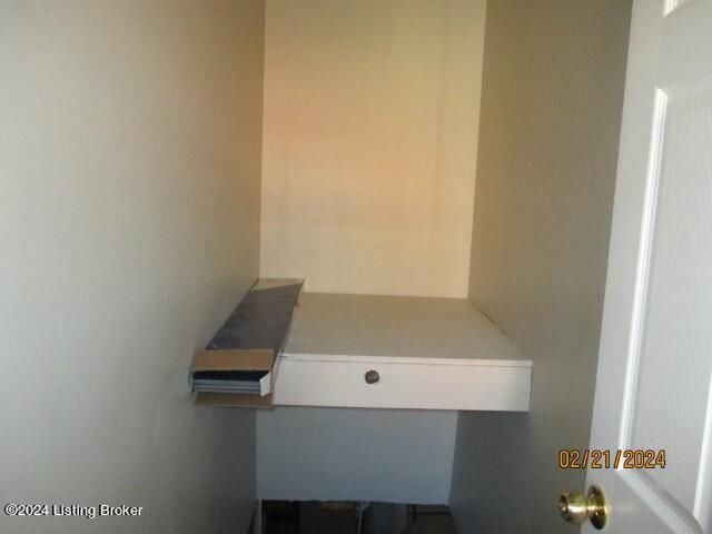 5611 Littleridge Dr, Louisville, KY 40229