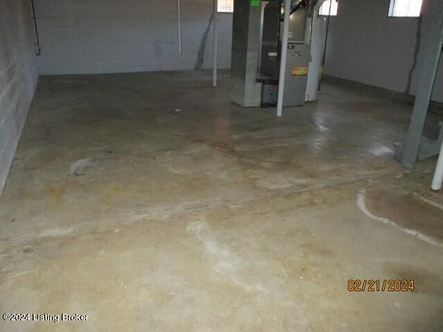 5611 Littleridge Dr, Louisville, KY 40229