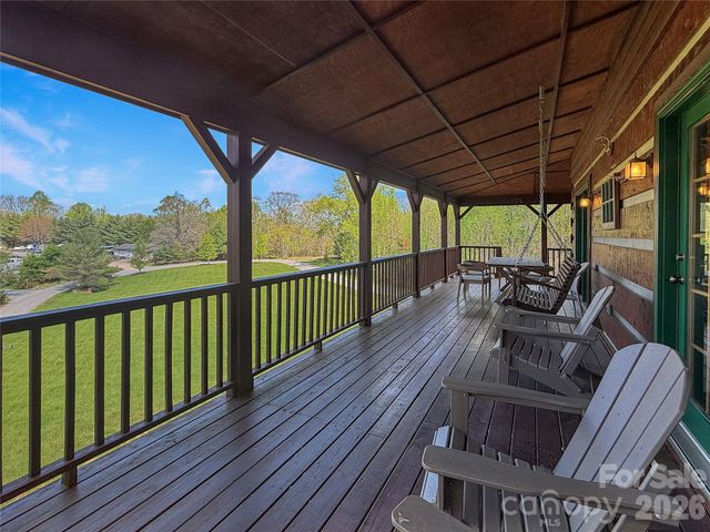 564 Nettles Ridge Road, Banner Elk, NC 28604