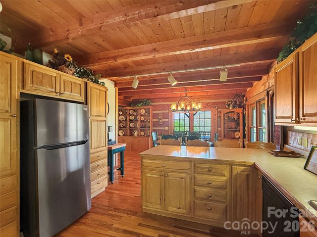 564 Nettles Ridge Road, Banner Elk, NC 28604