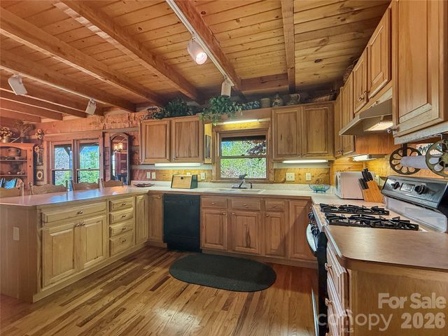 564 Nettles Ridge Road, Banner Elk, NC 28604
