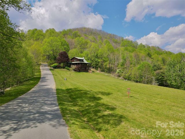 564 Nettles Ridge Road, Banner Elk, NC 28604