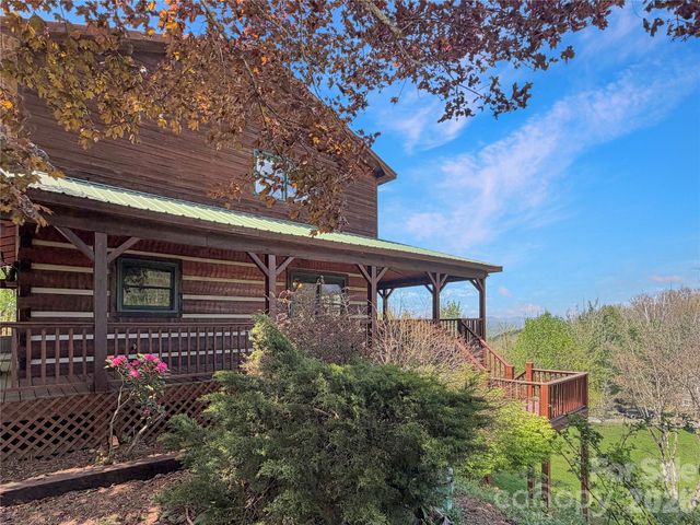 564 Nettles Ridge Road, Banner Elk, NC 28604