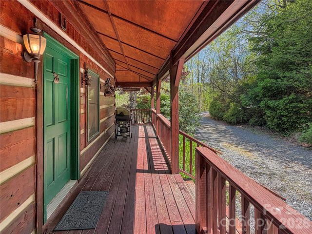 564 Nettles Ridge Road, Banner Elk, NC 28604