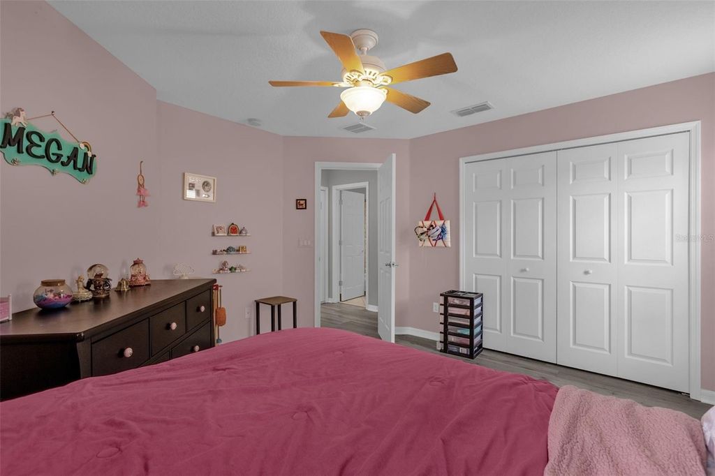 Image 17 of property listing at 10226 FALLSGROVE STREET, Orlando, FL 32836