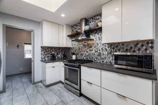 9825 Denali Road NE, Albuquerque, NM 87111