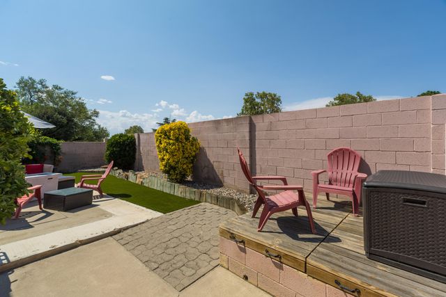 9825 Denali Road NE, Albuquerque, NM 87111