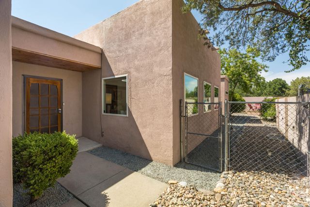 9825 Denali Road NE, Albuquerque, NM 87111