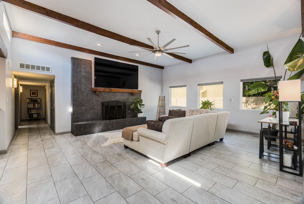 9825 Denali Road NE, Albuquerque, NM 87111