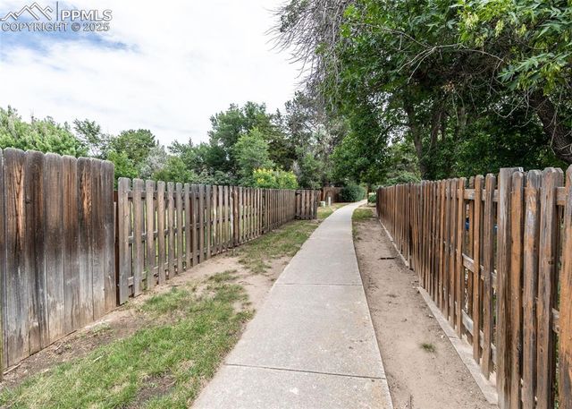 3525 Carousel Lane, Colorado Springs, CO 80917