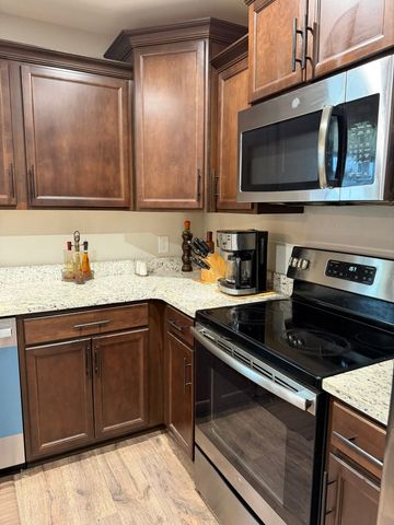 1179 Elizabeth Ln, Clarksville, TN 37042