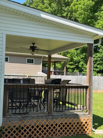 1179 Elizabeth Ln, Clarksville, TN 37042