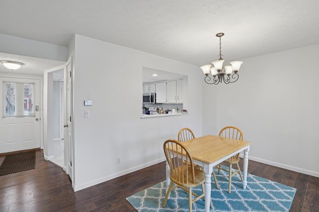 1576 Greens Edge Drive, Florence, KY 41042