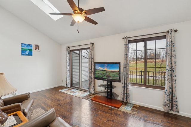 1576 Greens Edge Drive, Florence, KY 41042