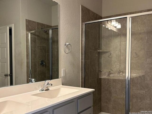 7879 ABBEY PL, San Antonio, TX 78218