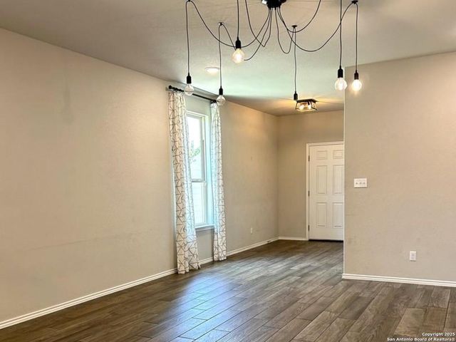 7879 ABBEY PL, San Antonio, TX 78218