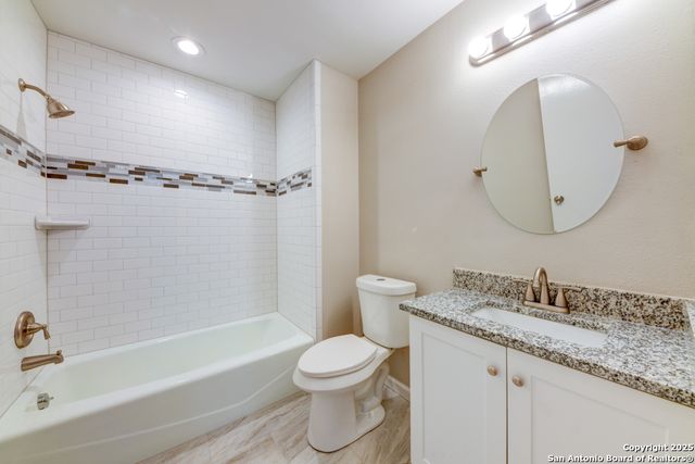 627 SUMMERWOOD DR, New Braunfels, TX 78130