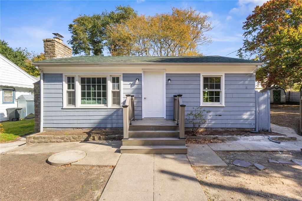 400 Schooner Avenue, Jamestown, RI 02835