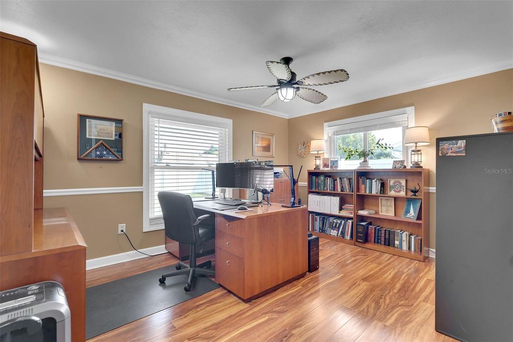 Image 27 of property listing at 5210 36TH AVENUE CIRCLE W, Bradenton, FL 34209