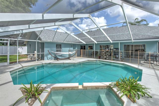2327 EAGLE BLUFF DRIVE, Valrico, FL 33596