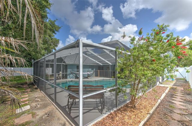 2327 EAGLE BLUFF DRIVE, Valrico, FL 33596