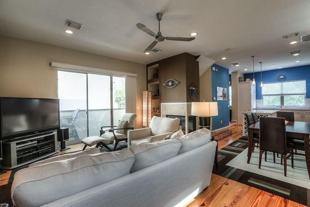 4312 Floyd Street C, Houston, TX 77007