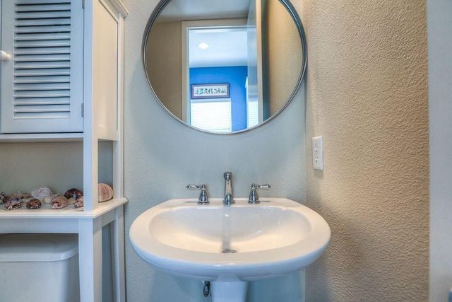 4312 Floyd Street C, Houston, TX 77007