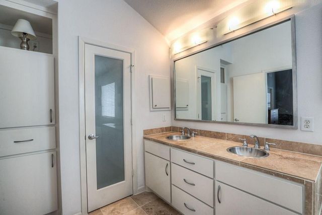 4312 Floyd Street C, Houston, TX 77007