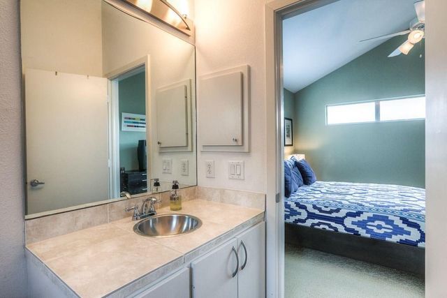 4312 Floyd Street C, Houston, TX 77007