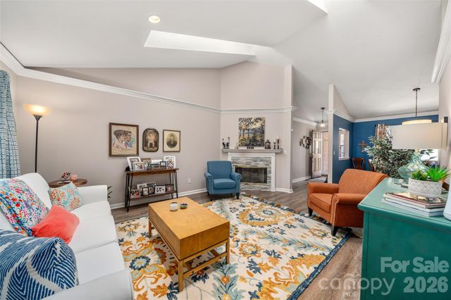 1107 Citation Circle, Hendersonville, NC 28739