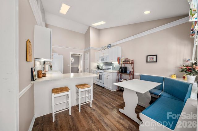 1107 Citation Circle, Hendersonville, NC 28739